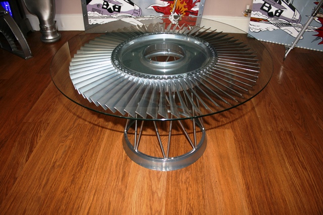 Rolls Royce Fan Blade table higher base2